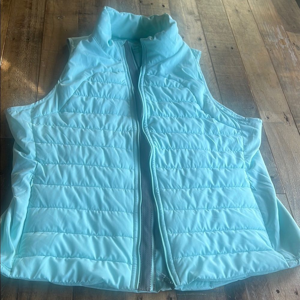 Tangerine Vest Size XL color is Mint green